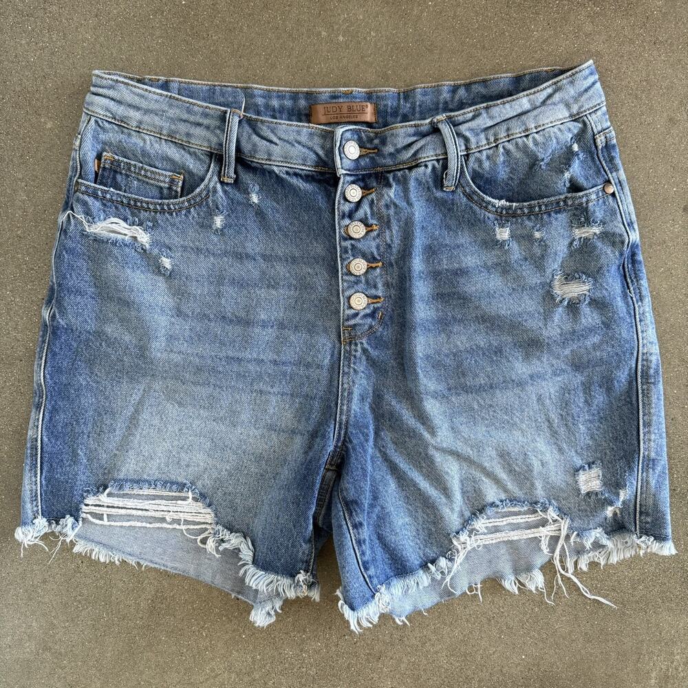 Judy Blue Womens high rise Denim Shorts Distressed Raw Hem Cutoff Light Wash 2XL